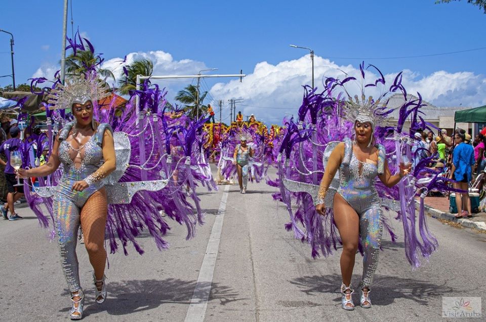 Dancing in the streets - Aruba Carnival